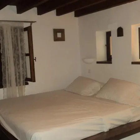 多莫斯一室公寓酒店 Rhodes City