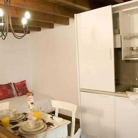 多莫斯一室公寓酒店