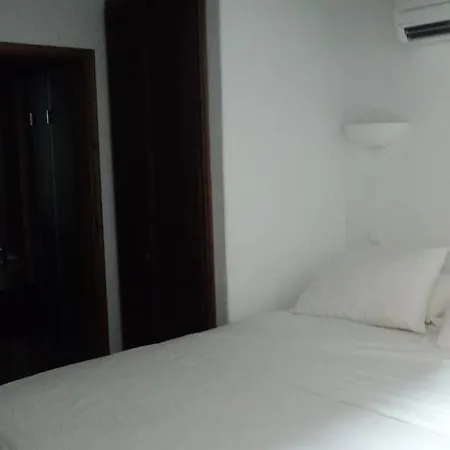 多莫斯一室公寓酒店 Rhodes City